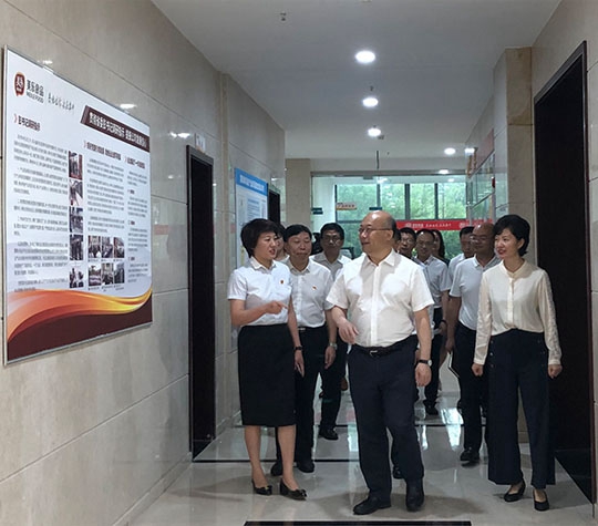 Wang zhengpu, member of the standing committee of provincial party committee and minister of organization visited merlot for research